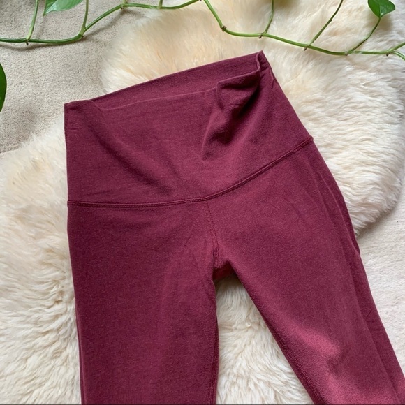 Lululemon Wunder Under Crop Cotton
Heathered Berry - Picture 6 of 9
